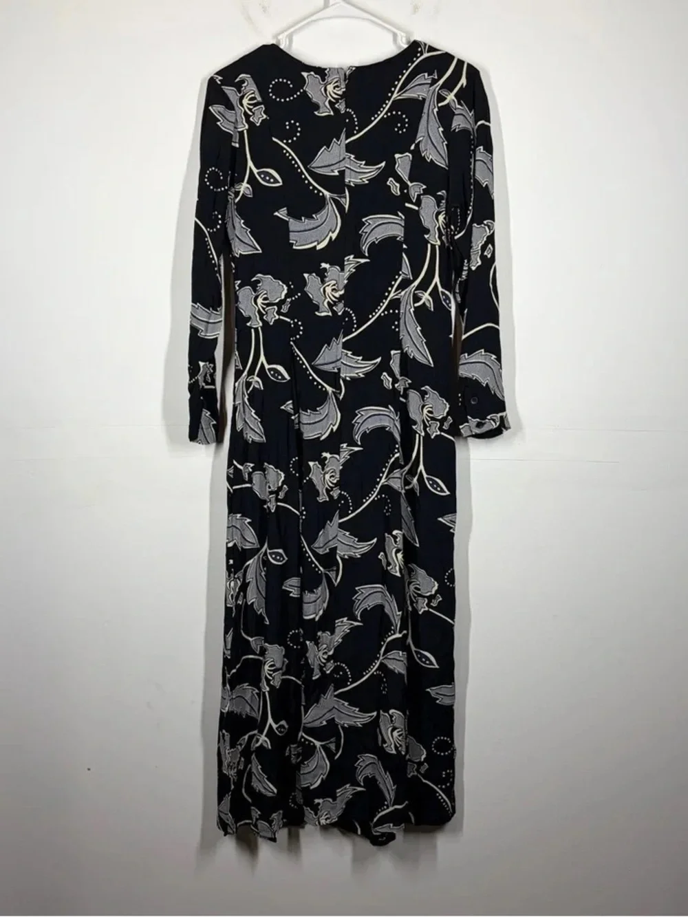 Black Floral-Print Long Sleeve Maxi Dress